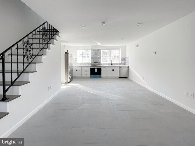Foto del edificio - 3905 Claridge St
