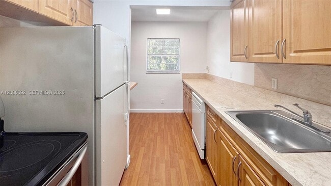 Foto del edificio - 1522 NE 34th Ct