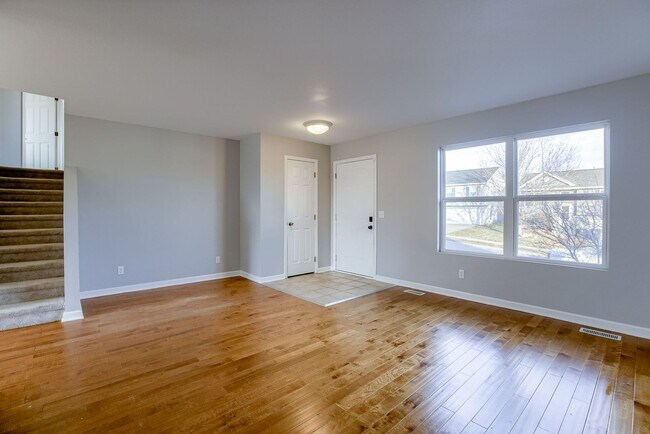 Building Photo - 4 Bedroom In Arbor Gate!!