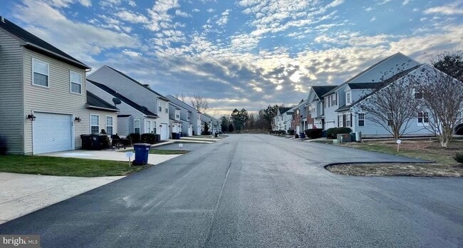 Foto del edificio - 303 Leontyne Pl