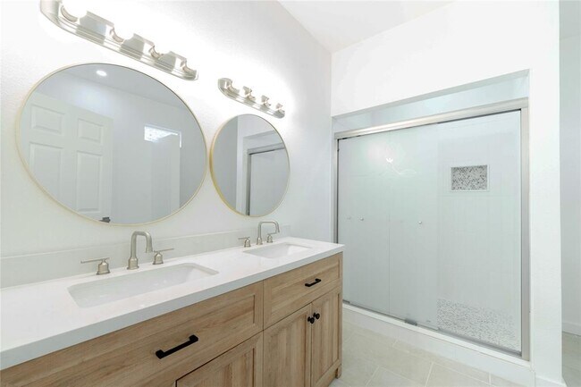 Foto del edificio - 137 Koali Dr