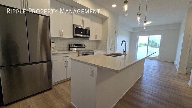 Building Photo - Modern 1 Beds, 1 Baths Apartment/Condo | N...