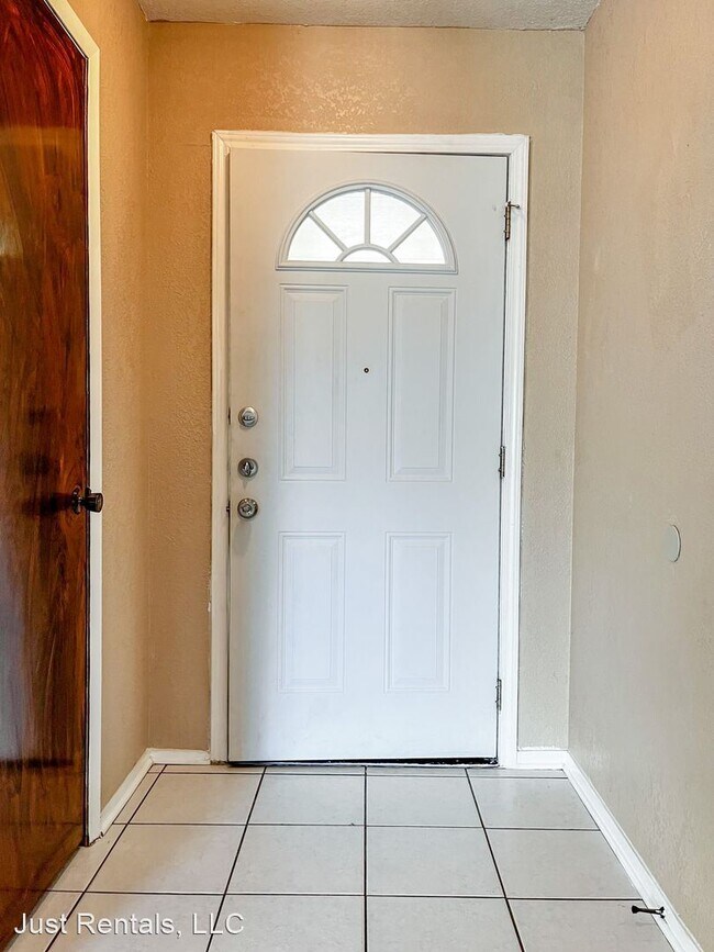 Foto del edificio - 3 br, 2 bath House - 2504 Lohse Rd