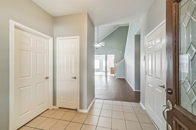 Building Photo - 8726 Old Maple Ln