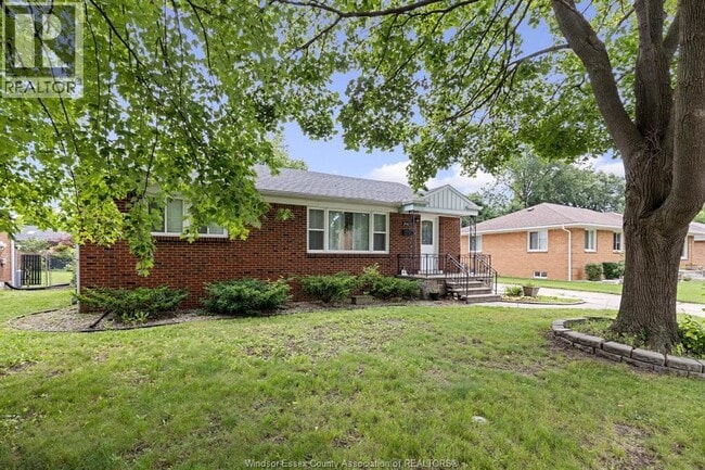 Building Photo - 3162 Avondale Ave