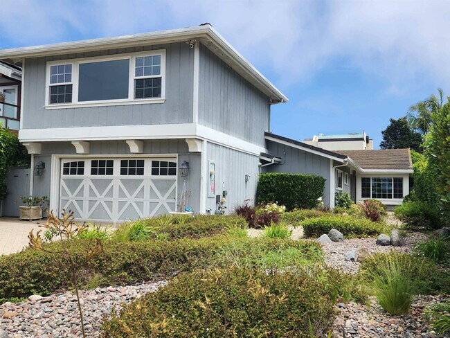 Building Photo - 13871 Durango Dr