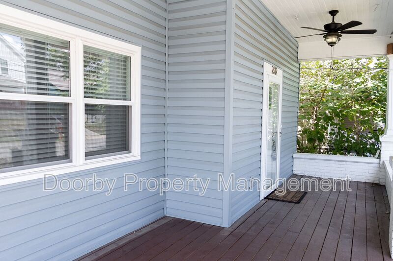 Foto principal - 2012 E 12th St