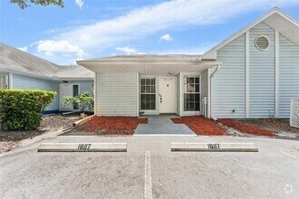 Building Photo - 16117 Rambling Vine Dr E
