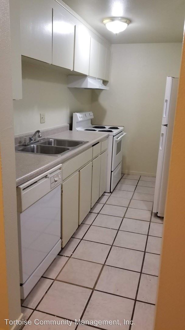 Foto del edificio - 4303-4401 Manchester Ave
