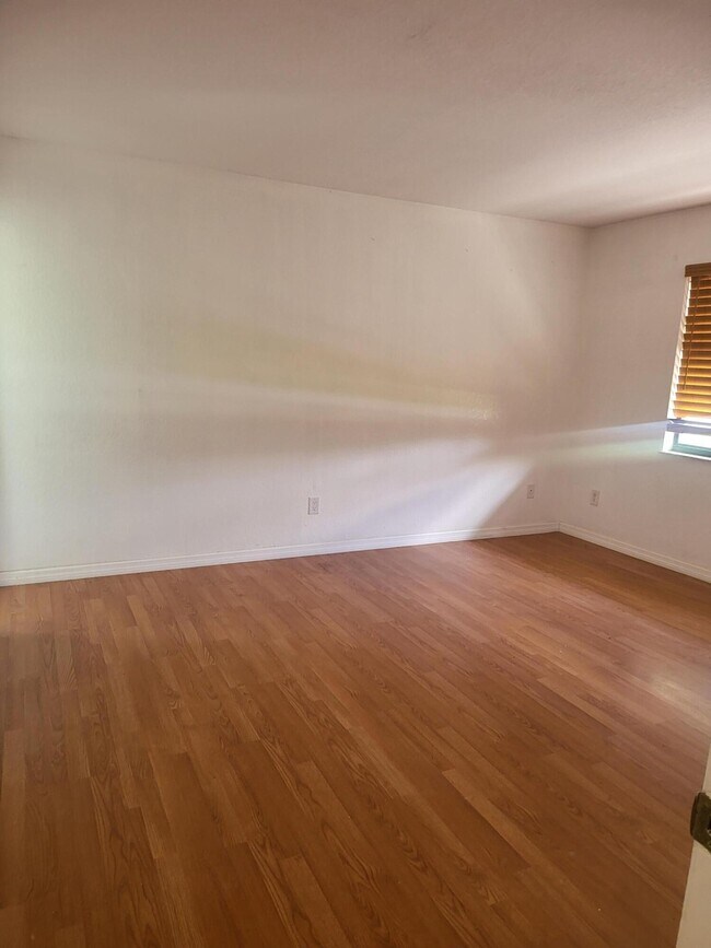 Foto del edificio - 613 SW Pueblo Terrace