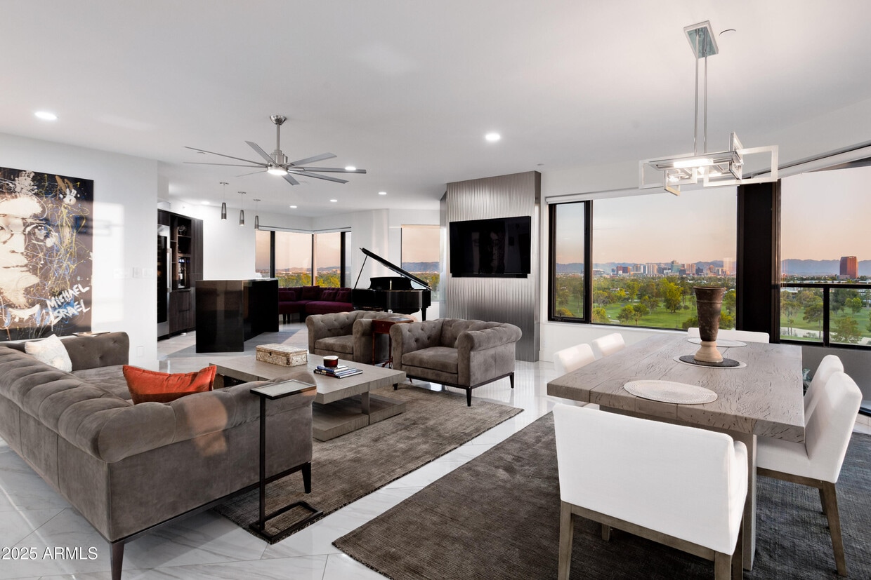 Primary Photo - 1040 E Osborn Rd