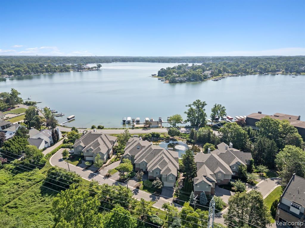 Foto principal - 3782 Pine Lake Knoll Dr