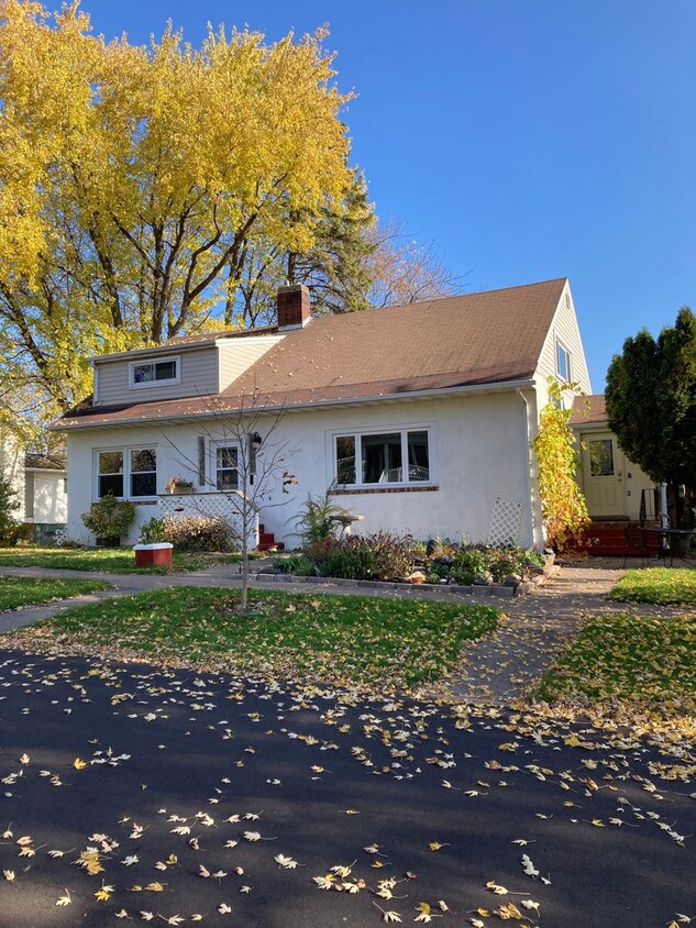 Primary Photo - 910 N 56th Ave W