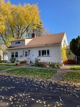 Building Photo - 910 N 56th Ave W