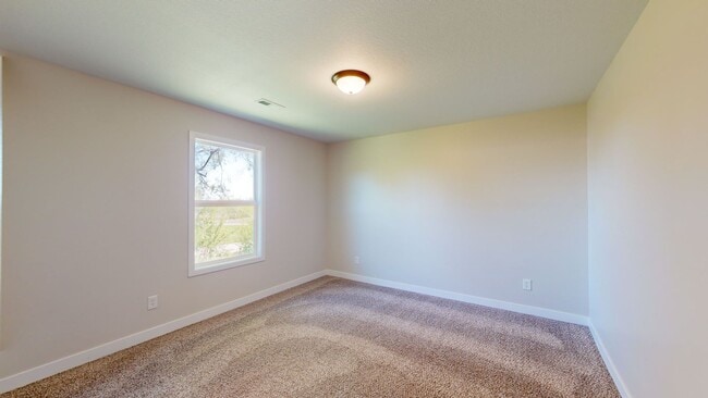 Building Photo - Andrew county duplex close to I-29