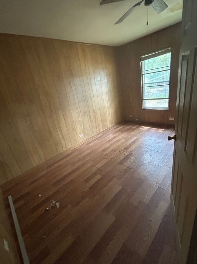 Building Photo - 310 Randolph St