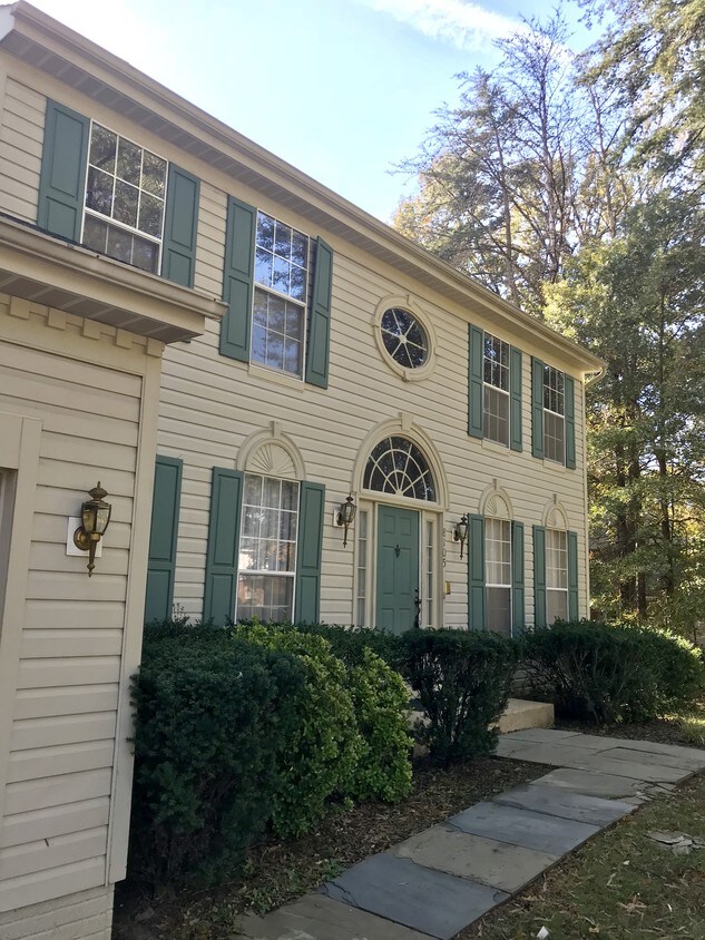 8105 Cedargate Pl, Glenn Dale, MD 20769 House Rental in Glenn Dale