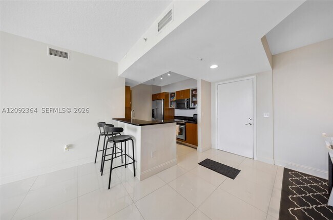 Foto del edificio - 18800 NE 29th Ave