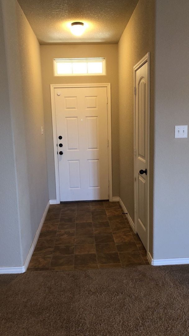 Building Photo - AVAILABLE NOW!