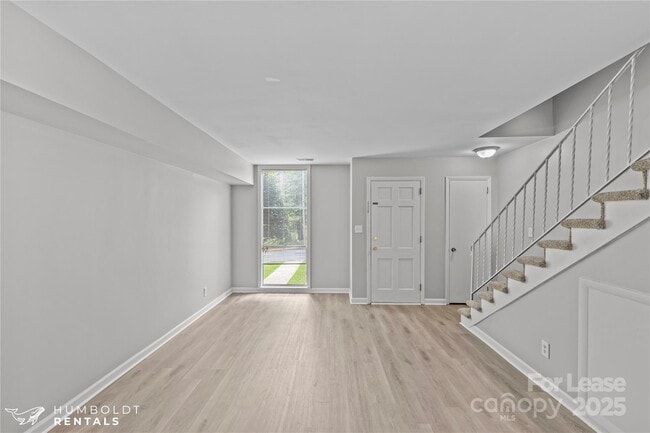 Building Photo - 301 Eagle Rd