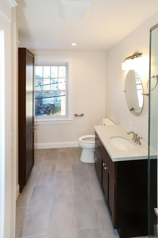 25 Everett St Unit 2, Woburn, MA 01801 Room for Rent in Woburn, MA