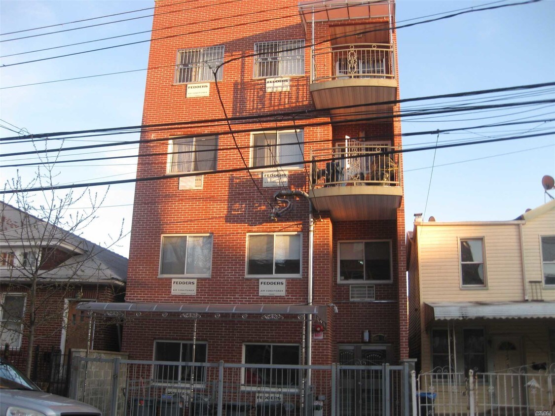 Primary Photo - 104-64 39th Ave