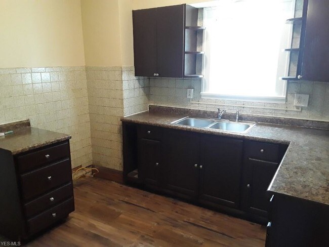 Foto del edificio - 156 E Auburndale Ave