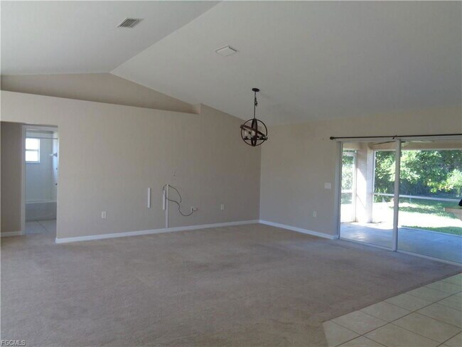 Foto del edificio - 2716 SW 12th Pl