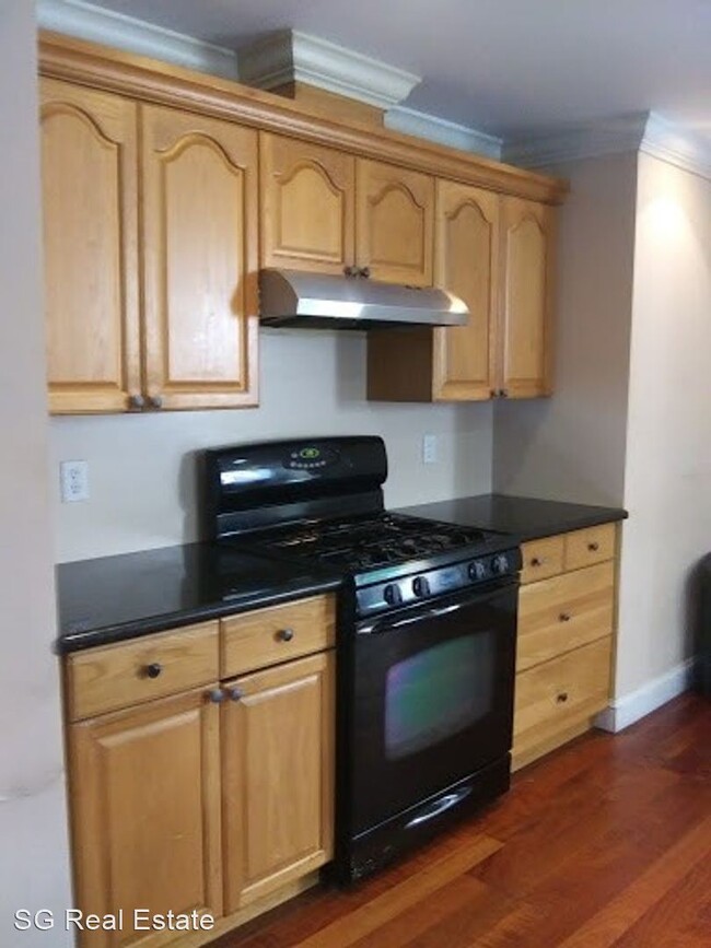 Foto del edificio - 2430-2432 Fulton St