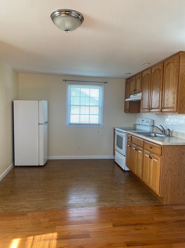 2A Cecil Pl, Hicksville, NY 11801 House Rental in Hicksville, NY