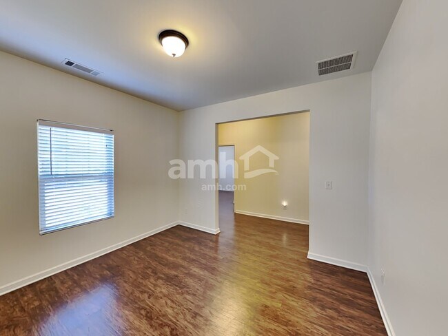 Foto del edificio - 3709 Pamela Drive