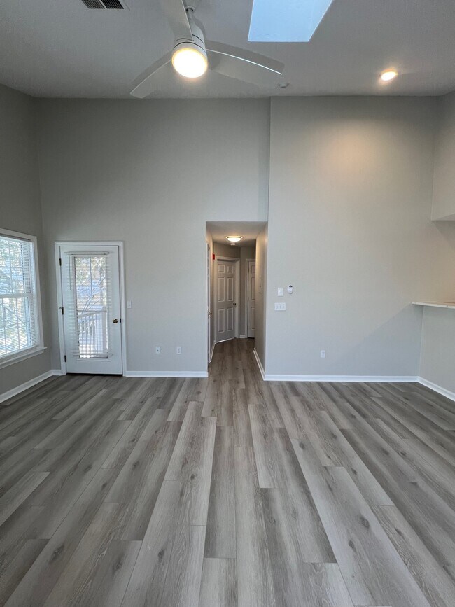 Foto del edificio - 134 Tyson Commons Ln