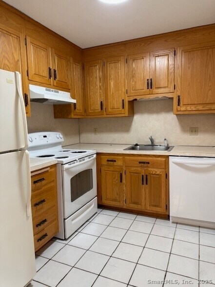 Foto del edificio - 25 Old Turnpike Rd