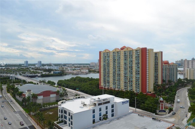 Building Photo - 300 Sunny Isles Blvd