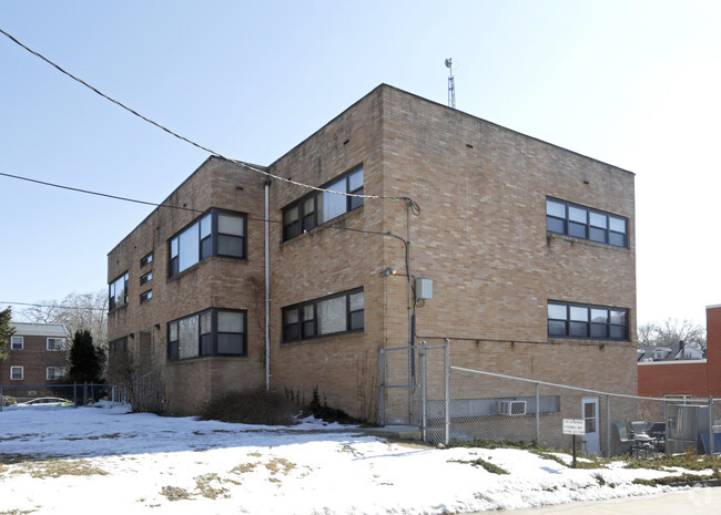 Foto del edificio - West Trenton Apartments