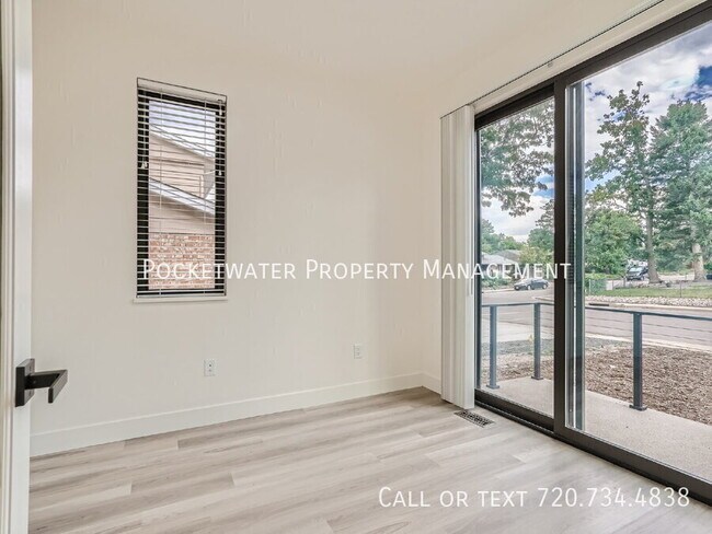 Foto del edificio - 3595 Darley Ave