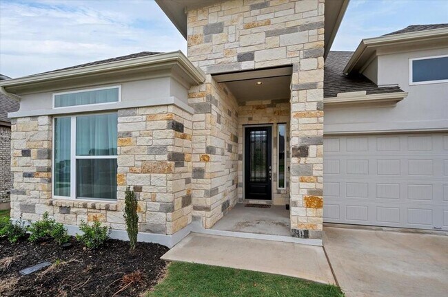 Foto del edificio - 135 Independence Dr