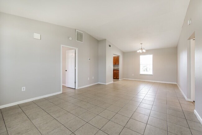 Foto del edificio - 2122 SE 6th Ln