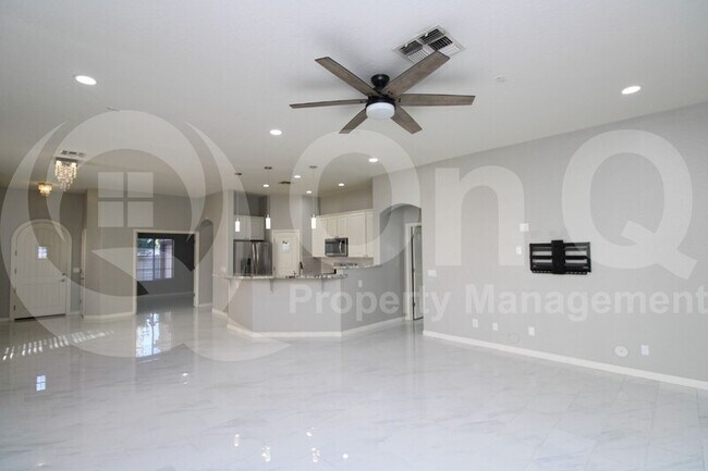 Building Photo - 16610 N 49th Way