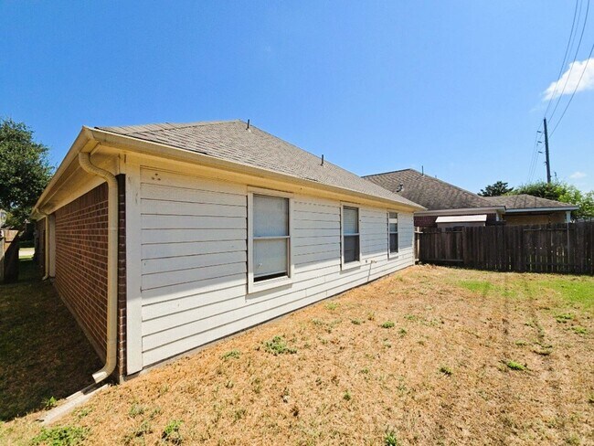 Foto del edificio - 19523 Maywood Falls Cir