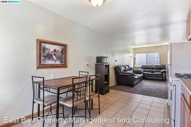 Foto del edificio - 2 br, 1 bath House - 22117 Main St.