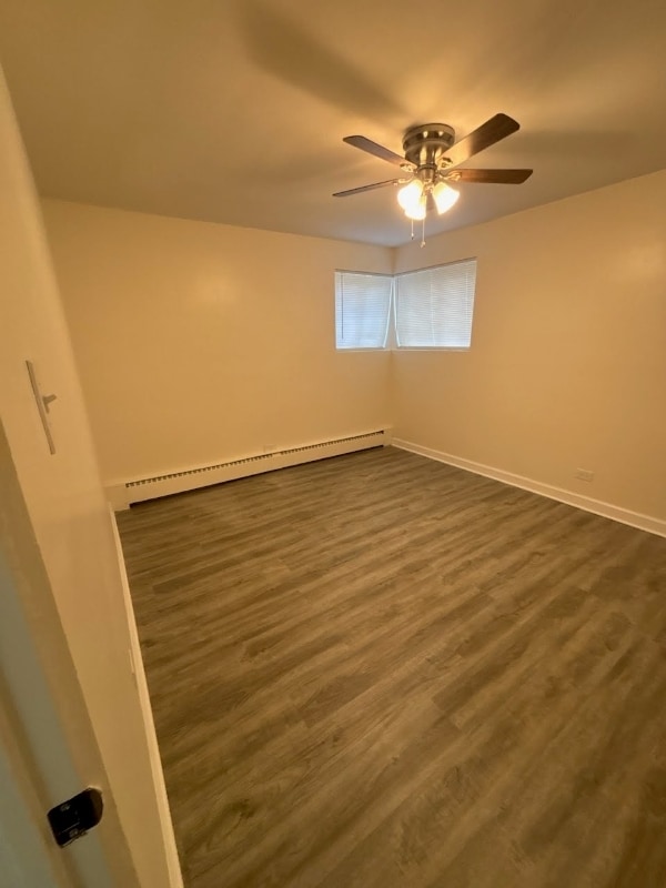 Building Photo - 14605 Des Plaines St