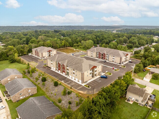 Foto del edificio - 229 E. Johnson Circle