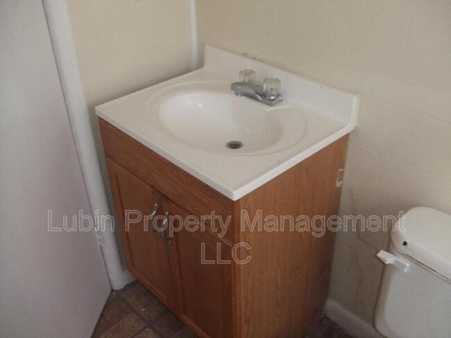 Foto del edificio - 2437 Smith Ridge Rd