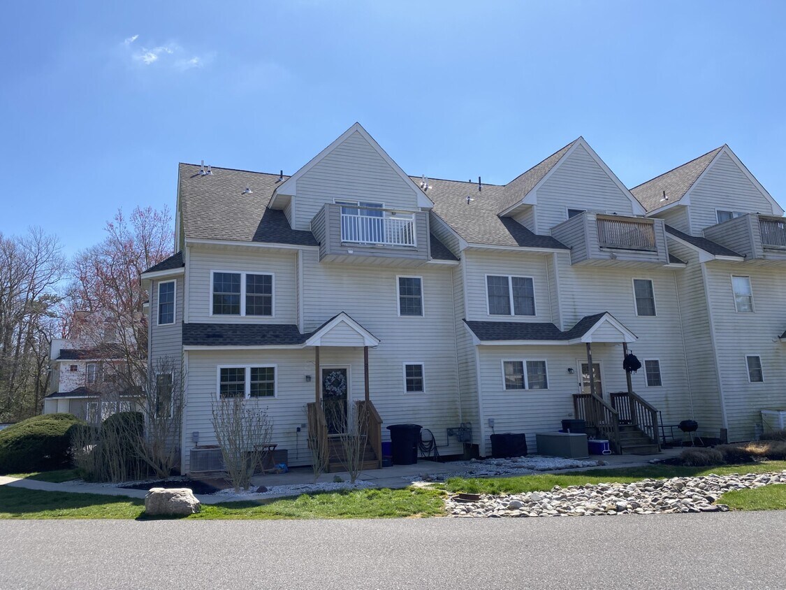 Building Photo - 27 Patcong Drive