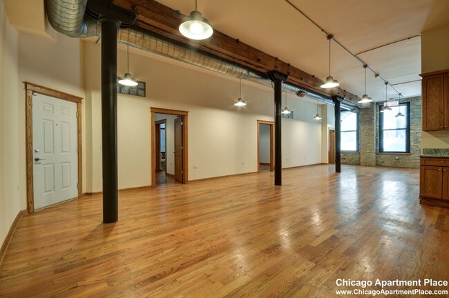 Building Photo - 123 N Jefferson St
