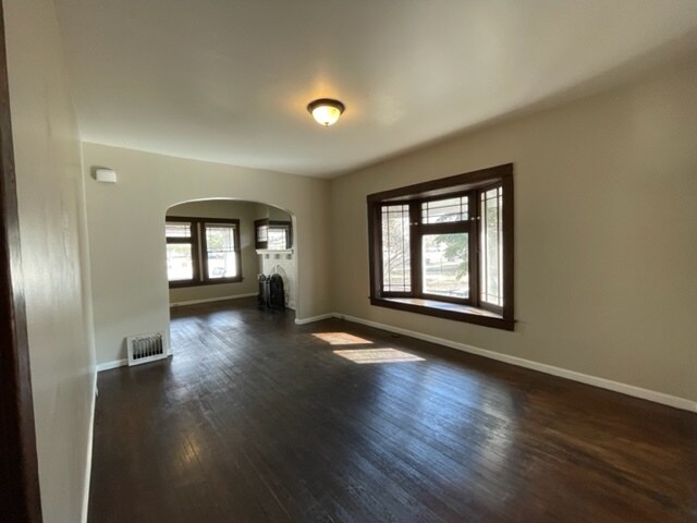 Building Photo - 740 E 800 S