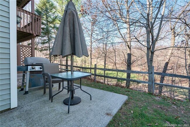 Foto del edificio - 408 Water Course Row