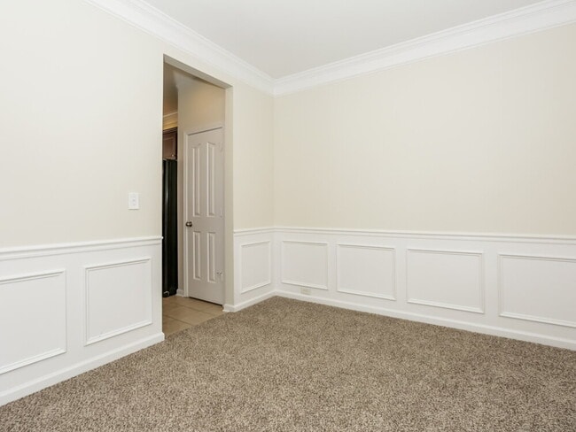 Building Photo - 6908 Sequoia Hills Dr