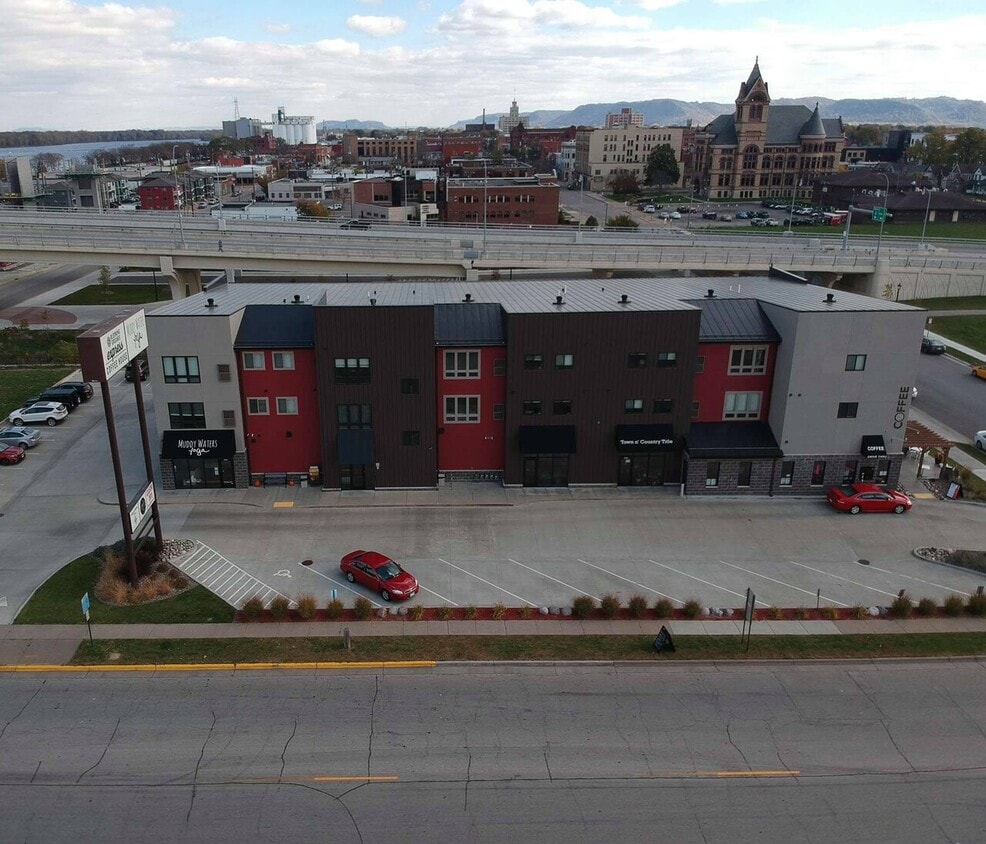 Primary Photo - Island City Properties